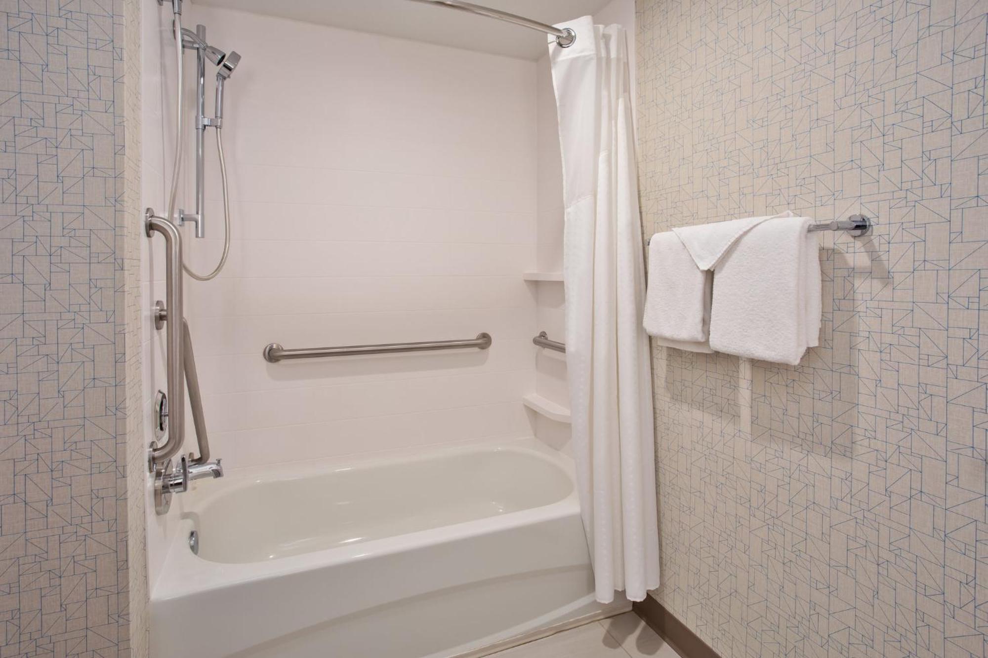 Holiday Inn Express Hotel & Suites Rochester Webster By Ihg Extérieur photo